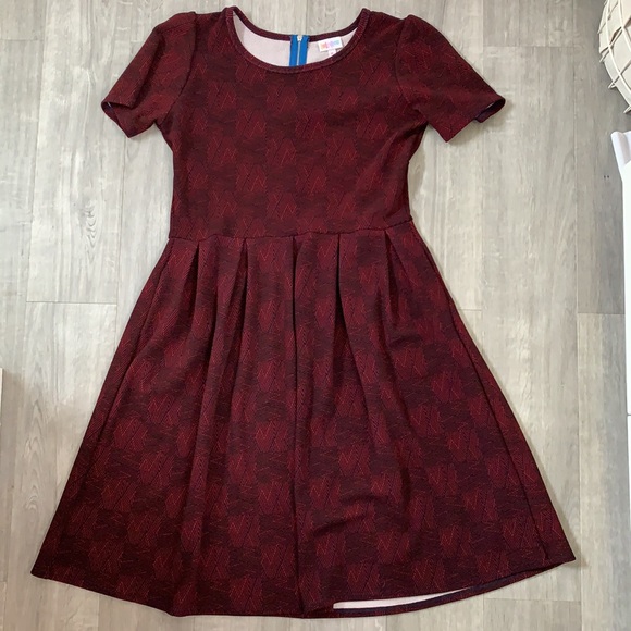LuLaRoe Dresses & Skirts - red and black Amelia